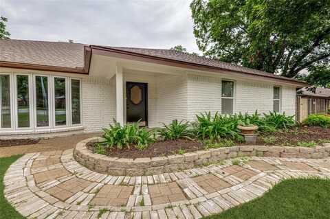 710 Egyptian Way, Grand Prairie, TX 75050