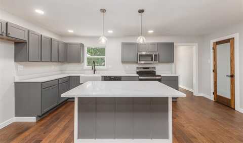 1024 Tower Street, Canton, TX 75103