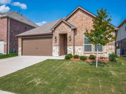 2912 Brady Starr Drive, Aubrey, TX 76227