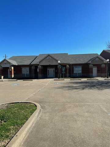122 N International Road, Garland, TX 75042