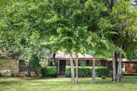 305 Bryan Street, Glen Rose, TX 76043