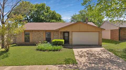 7112 Winterberry Drive, Dallas, TX 75249