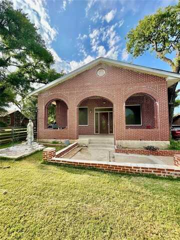 7508 Foster Drive NW, Lake Worth, TX 76135