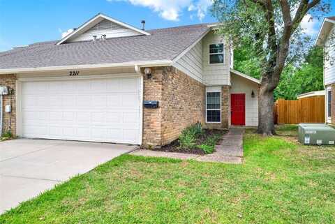 2209 & 2211 Heritage Circle, Carrollton, TX 75006
