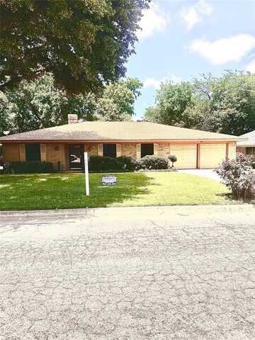3309 Jamestown Drive, Forest Hill, TX 76140