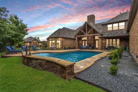 152 Silver Valley Lane, Fort Worth, TX 76108