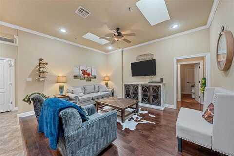721 Austin Avenue, Waco, TX 76701