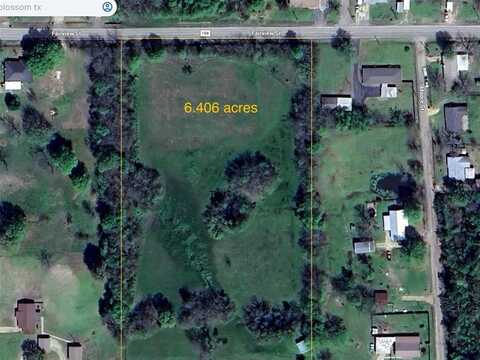 600 S BOIS D'ARC Street, Blossom, TX 75416