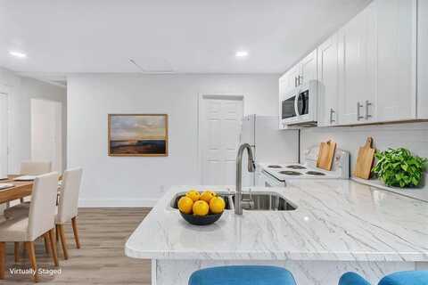 2530 honeysuckle, Fort Worth, TX 76111