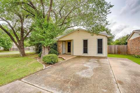 7228 Wayfarer Trail, Fort Worth, TX 76137