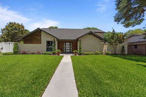 1617 Versailles Drive, Richardson, TX 75081