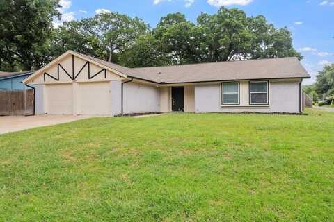 6908 Briardale Drive, North Richland Hills, TX 76182