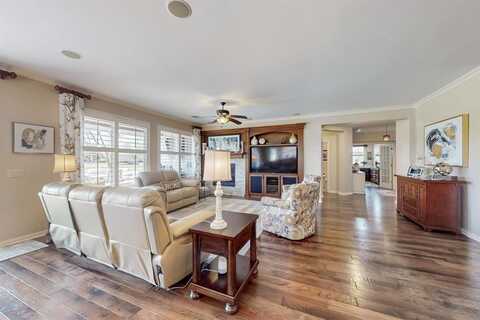 9309 Crestview Drive, Denton, TX 76207