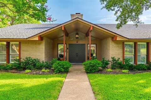 11721 Pine Creek Court, Fort Worth, TX 76008