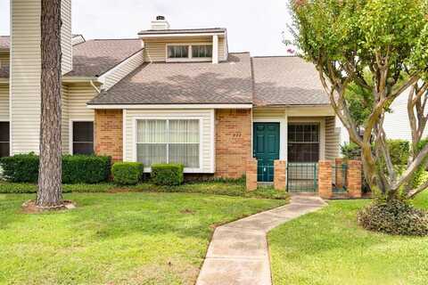 822 Creekside Drive, Lewisville, TX 75067