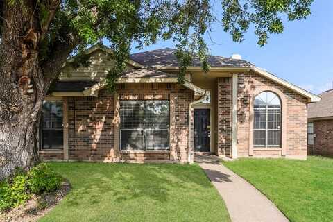 4368 Saugus Drive, Grand Prairie, TX 75052