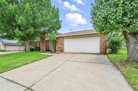 7015 Forestview Drive, Arlington, TX 76016