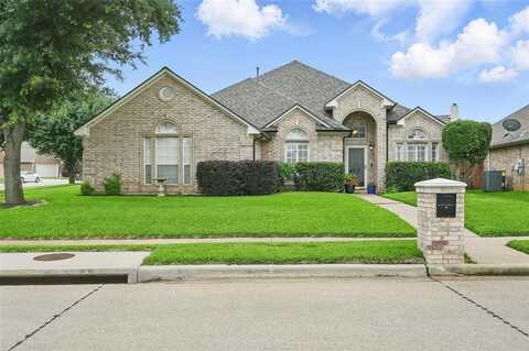 2300 Glenmoor Drive, Arlington, TX 76001
