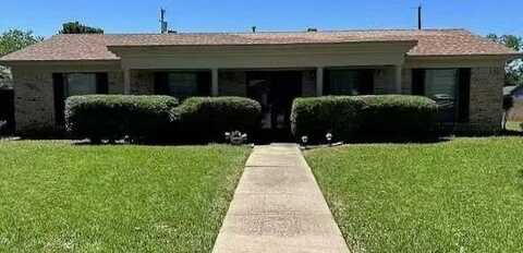 639 Silverstone Drive, Richardson, TX 75080