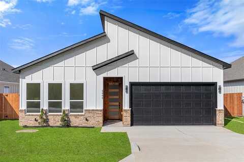 5845 Black Pine Circle, Granbury, TX 76048