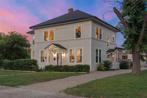 3200 Parrott Avenue, Waco, TX 76707