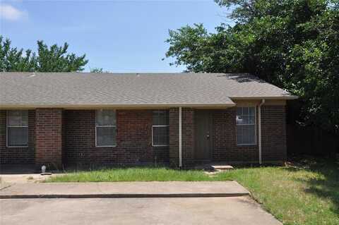 2032 Oakwood Court, Arlington, TX 76012