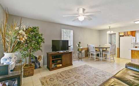813 Pine Street, Teague, TX 75860
