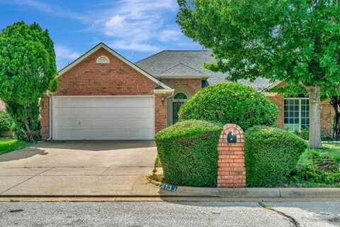 7413 Glen Drive, Watauga, TX 76148