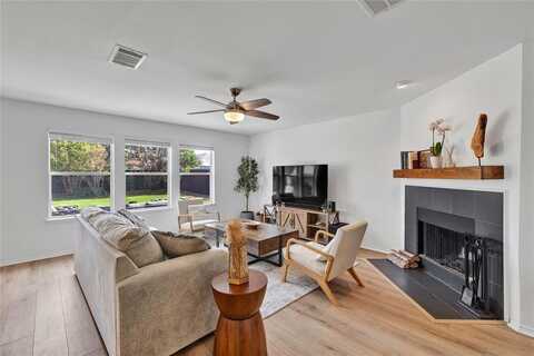 5104 White Spruce Drive, McKinney, TX 75071
