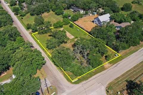 1102 Maple Drive, Bartonville, TX 76226