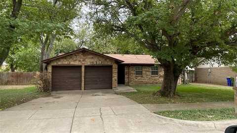 6952 Declaration Street, Watauga, TX 76148