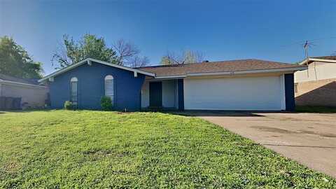 814 Milky Way, Garland, TX 75040