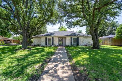 110 Sunview Street, Sunnyvale, TX 75182