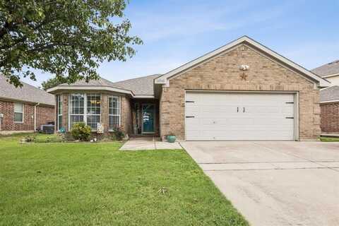 10748 Braemoor Drive, Fort Worth, TX 76052