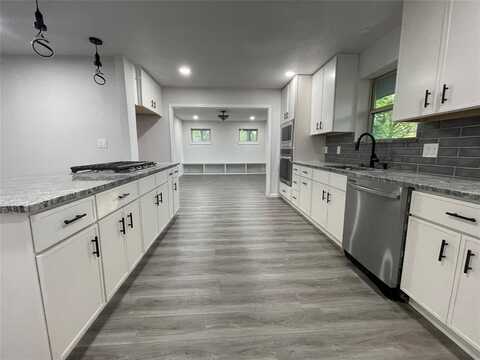 7405 Daingerfield Drive, Dallas, TX 75227