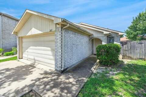 2611 Winding Road, Fort Worth, TX 76133
