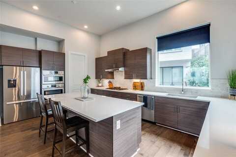 381 E Greenbriar Lane, Dallas, TX 75203