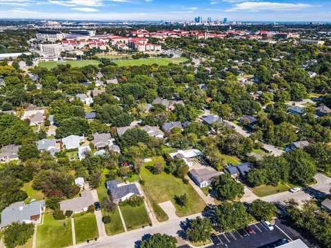 3512 W Biddison Street, Fort Worth, TX 76109