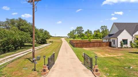 5408 NEW HOPE Road, Aubrey, TX 76227
