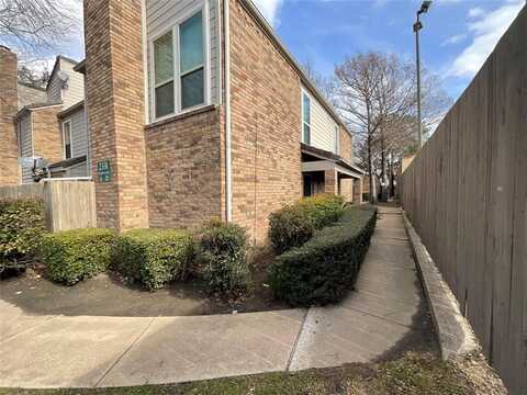 2331 N Davis Drive, Arlington, TX 76012