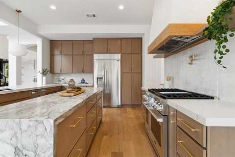 6405 Rockbluff Circle, Plano, TX 75024