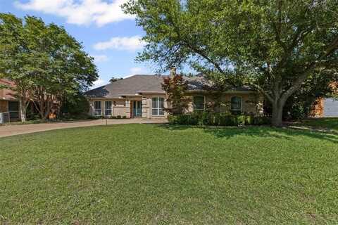 7009 Brookvale Road, Fort Worth, TX 76132