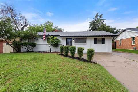 3241 Earle Drive, Haltom City, TX 76117