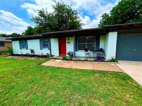 128 Robert Street, Burleson, TX 76028