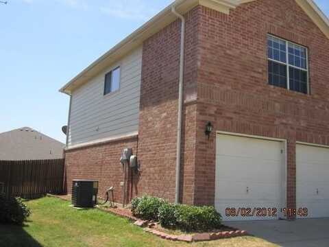 2024 Kings Forest Drive, Heartland, TX 75126