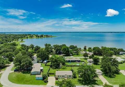 10535 Northlake Circle, Kemp, TX 75143