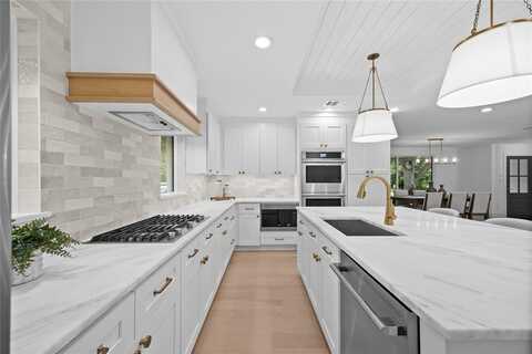 7150 Blairview Drive, Dallas, TX 75230
