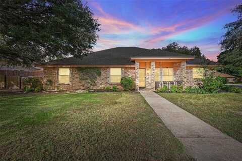 7100 Church Park Drive, Fort Worth, TX 76133