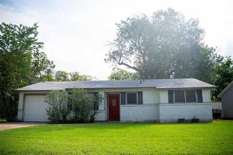 2204 13th Street, Brownwood, TX 76801