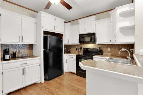 2164 Tanglewood Boulevard, Pottsboro, TX 75076